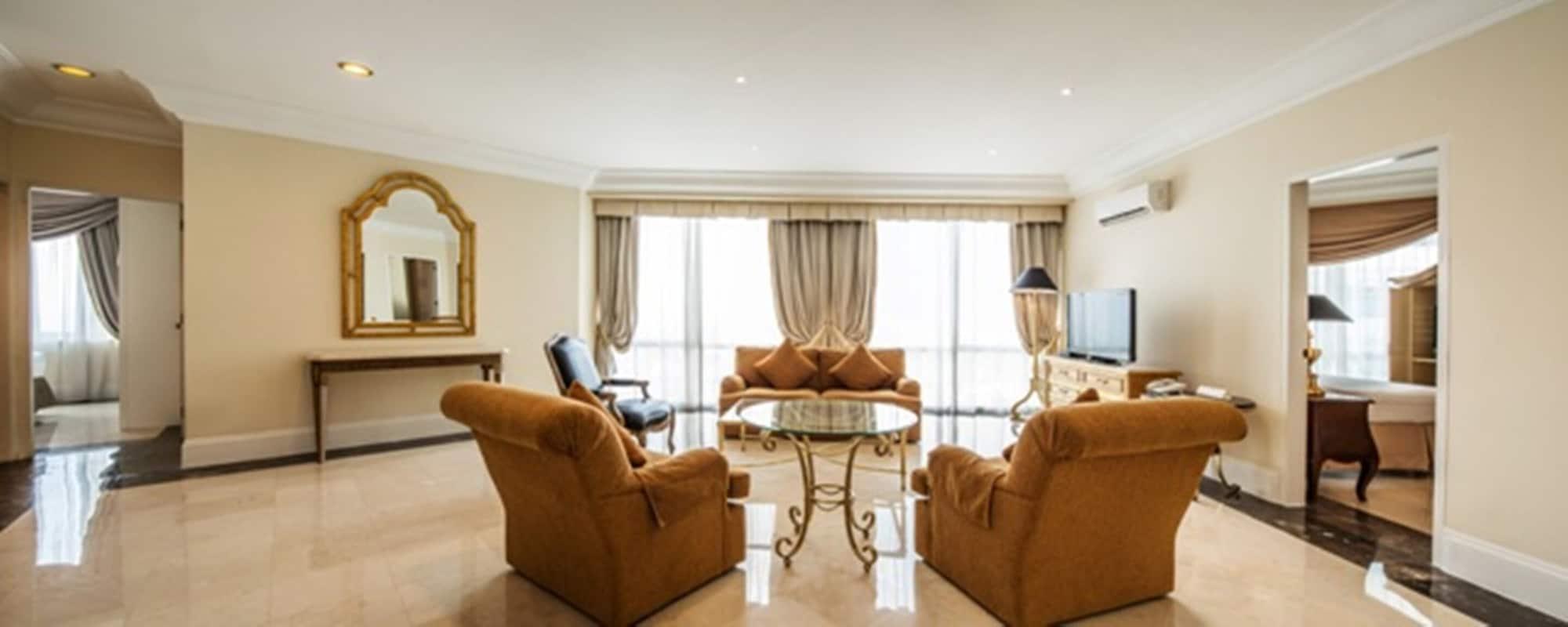 Batavia Hotel & Serviced Apartments Jakarta Exteriör bild