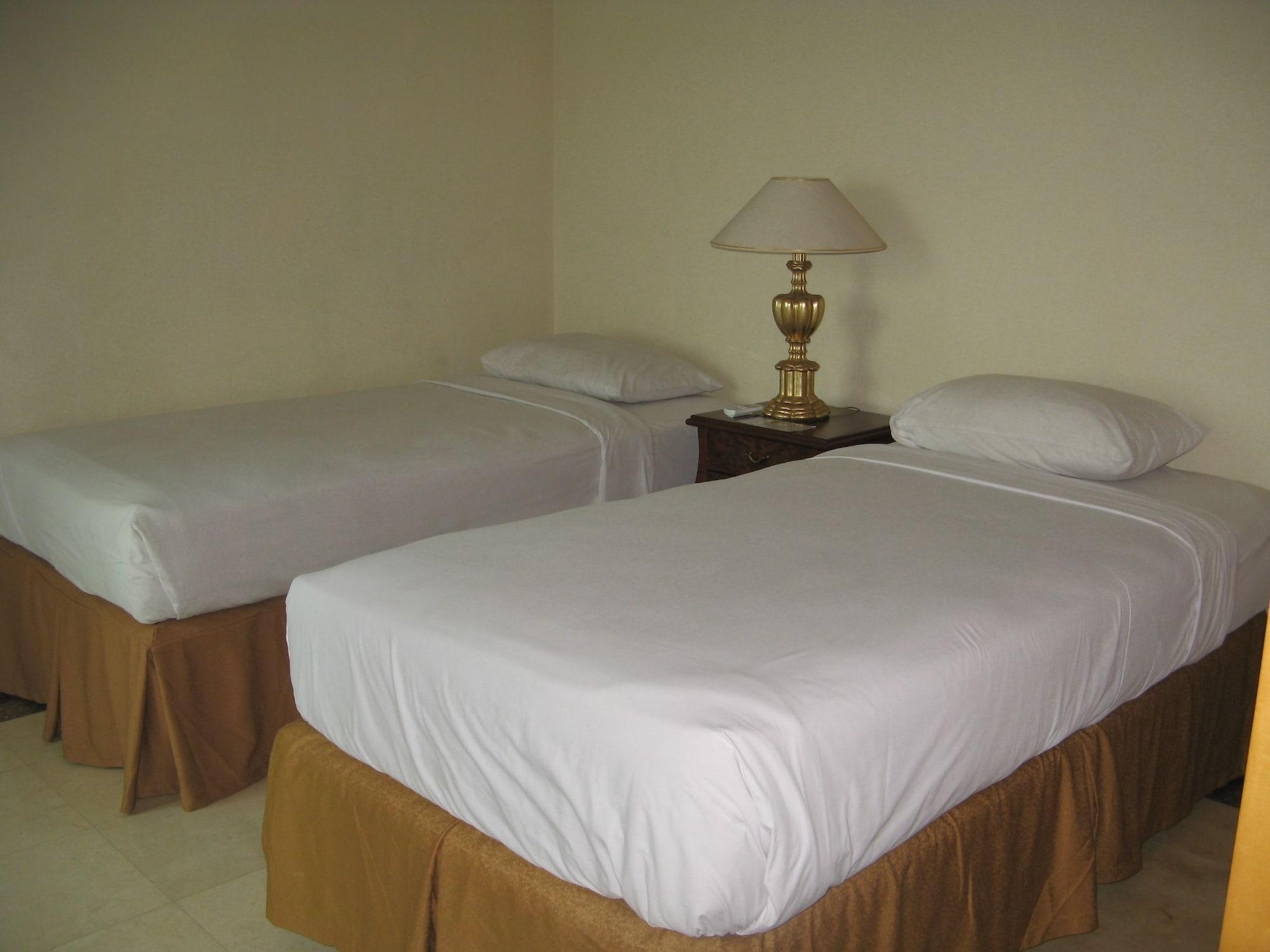 Batavia Hotel & Serviced Apartments Jakarta Exteriör bild