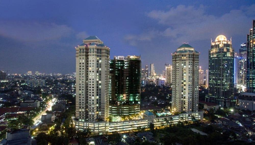 Batavia Hotel & Serviced Apartments Jakarta Exteriör bild