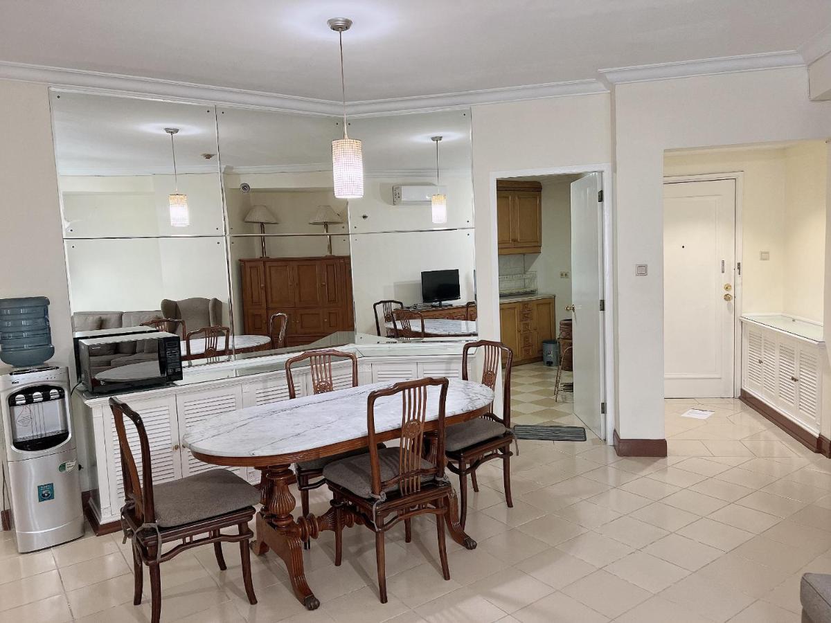 Batavia Hotel & Serviced Apartments Jakarta Exteriör bild