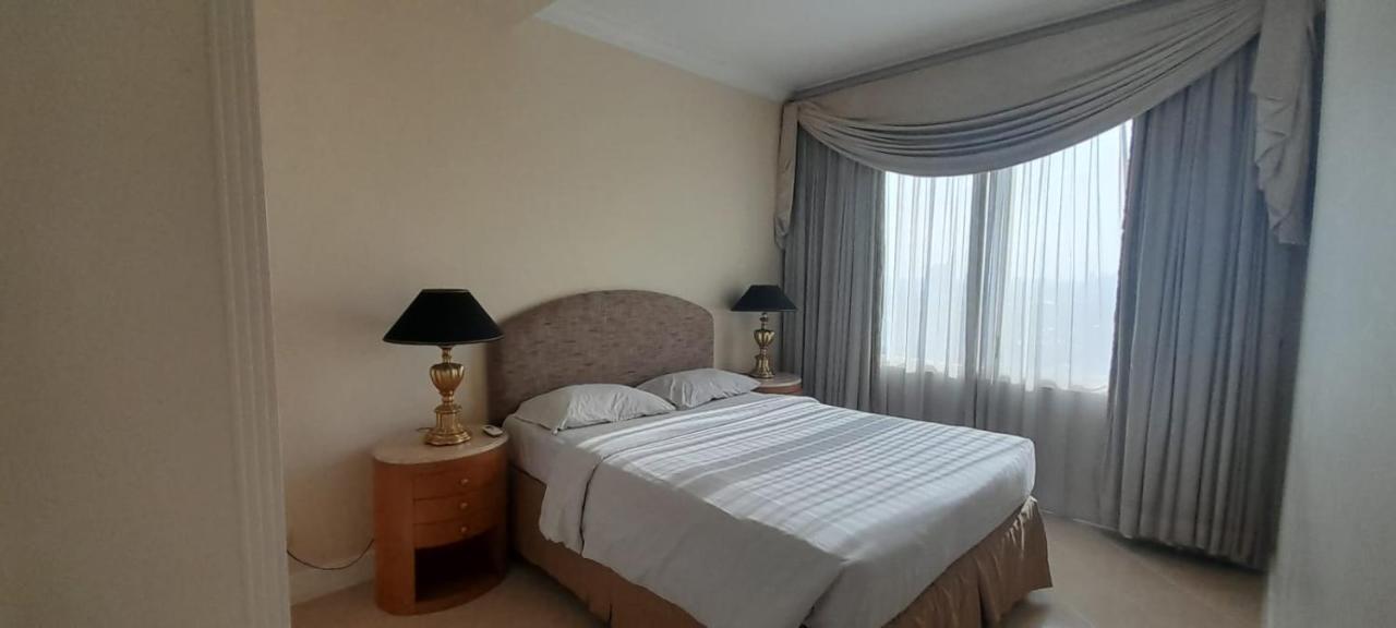 Batavia Hotel & Serviced Apartments Jakarta Exteriör bild