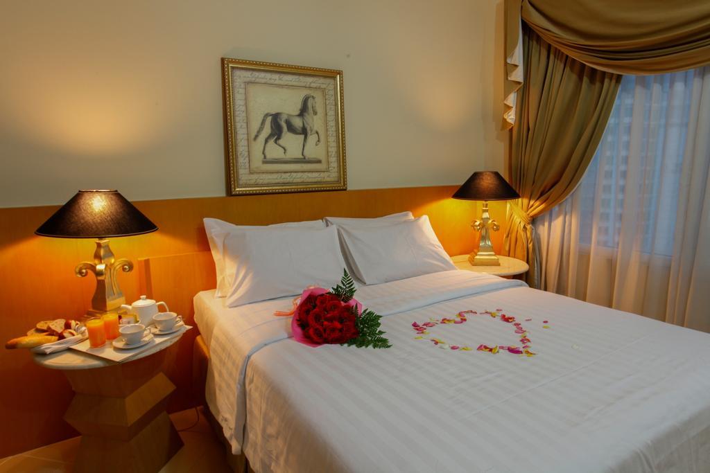 Batavia Hotel & Serviced Apartments Jakarta Exteriör bild