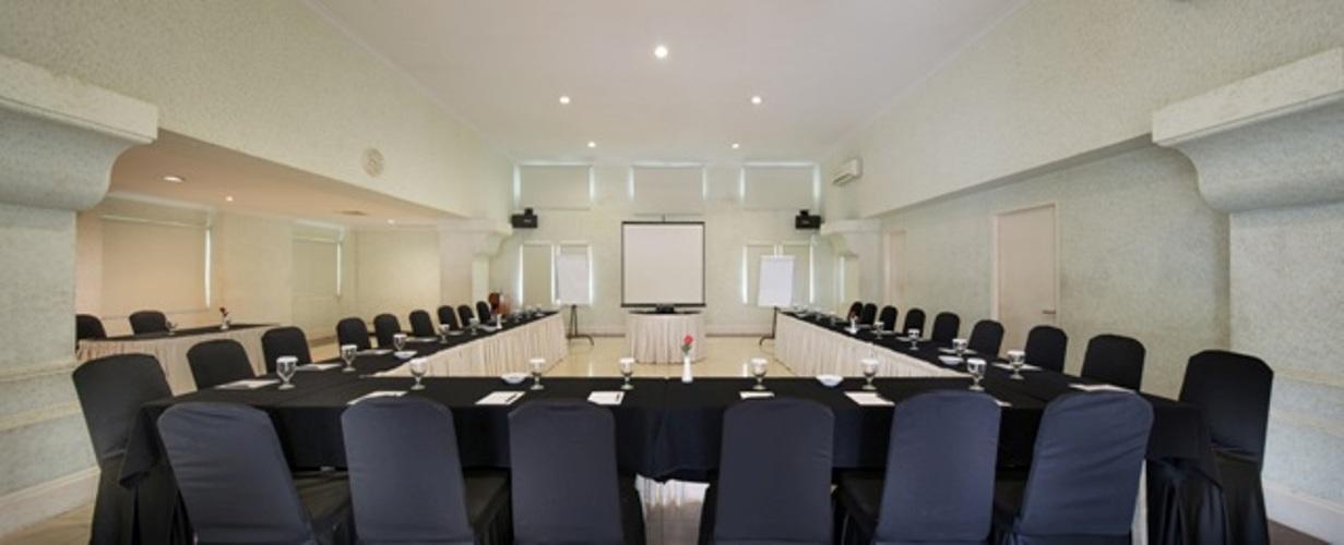 Batavia Hotel & Serviced Apartments Jakarta Exteriör bild